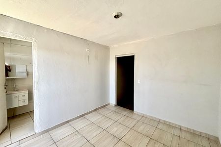 Casa para alugar com 40m², 1 quarto e 1 vaga Casa para alugar com 40m², 1 quarto e 1 vagaQuarto