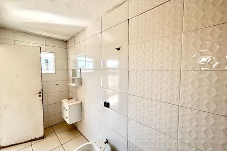 Casa para alugar com 40m², 1 quarto e 1 vaga Casa para alugar com 40m², 1 quarto e 1 vagaBanheiro