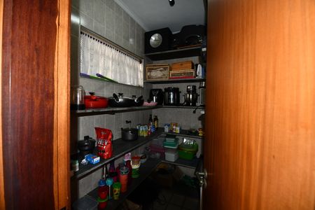Casa à venda com 300m², 4 quartos e 4 vagasCozinha - Despensa