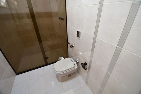 Casa à venda com 300m², 4 quartos e 4 vagasBanheiro Social