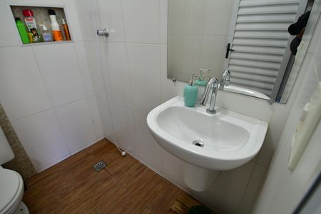 Casa à venda com 300m², 4 quartos e 4 vagasBanheiro de serviço