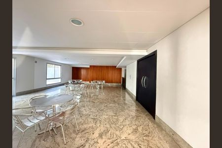 Apartamento para alugar com 71m², 2 quartos e 2 vagasÁrea comum