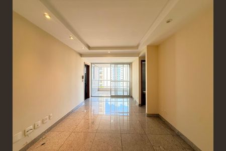 Apartamento para alugar com 71m², 2 quartos e 2 vagasSala