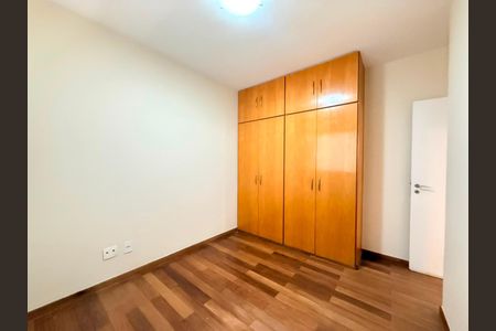 Apartamento para alugar com 71m², 2 quartos e 2 vagasQuarto 2