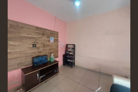 Casa para alugar com 125m², 2 quartos e 2 vagasSala