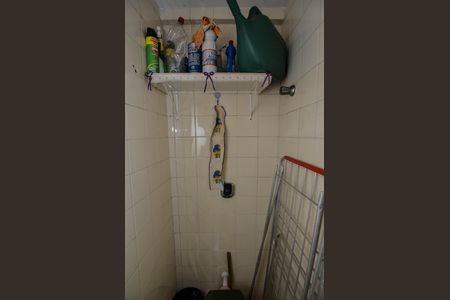 Apartamento à venda com 106m², 3 quartos e 1 vaga Apartamento à venda com 106m², 3 quartos e 1 vagaBanheiro de Serviço