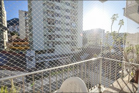 Apartamento à venda com 106m², 3 quartos e 1 vaga Apartamento à venda com 106m², 3 quartos e 1 vagaSuíte