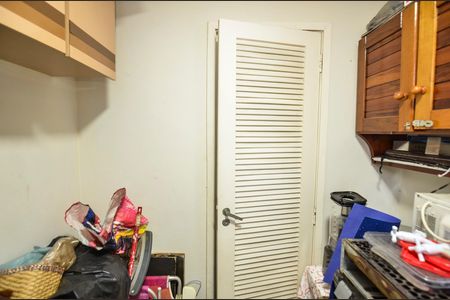 Apartamento à venda com 106m², 3 quartos e 1 vaga Apartamento à venda com 106m², 3 quartos e 1 vagaQuarto de Serviço