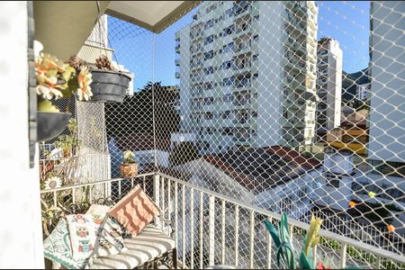 Apartamento à venda com 106m², 3 quartos e 1 vaga Apartamento à venda com 106m², 3 quartos e 1 vagaSala