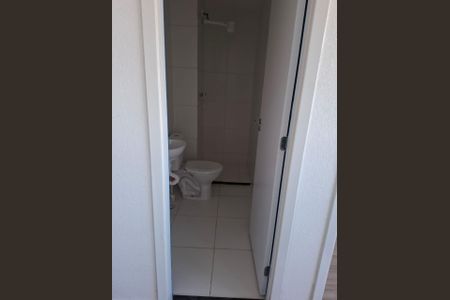 Banheiro de apartamento para alugar com 2 quartos, 34m² em Jardim Pereira Leite, São Paulo