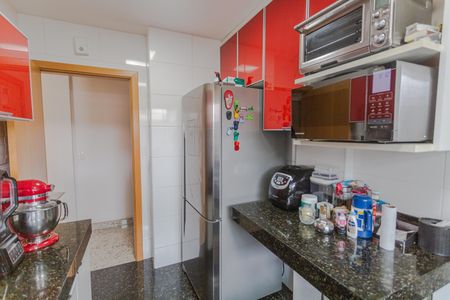 Cozinha de apartamento à venda com 4 quartos, 157m² em Santa Tereza, Belo Horizonte