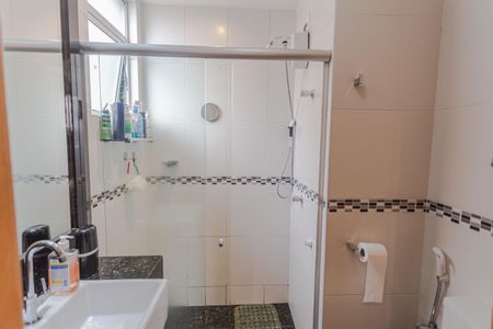 Banheiro da Suíte de apartamento à venda com 4 quartos, 157m² em Santa Tereza, Belo Horizonte