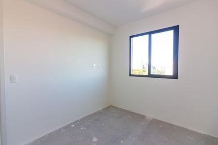 Quarto  de apartamento à venda com 1 quarto, 27m² em Metalúrgicos, Osasco
