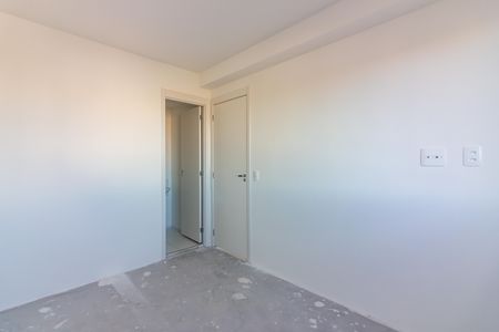 Quarto  de apartamento à venda com 1 quarto, 27m² em Metalúrgicos, Osasco