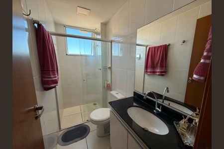 Apartamento à venda com 126m², 2 quartos e 2 vagasSuíte - Banheiro 