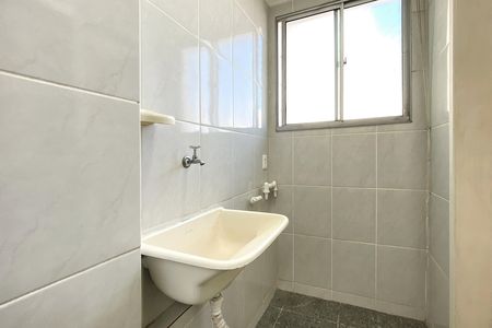 Apartamento para alugar com 220m², 5 quartos e 2 vagas Apartamento para alugar com 220m², 5 quartos e 2 vagasÁrea de Serviço