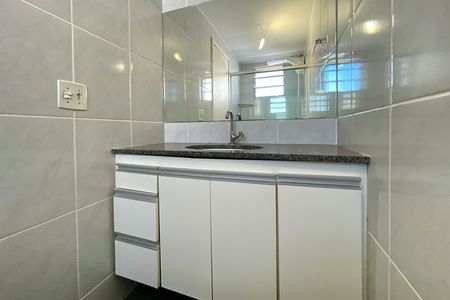 Apartamento para alugar com 220m², 5 quartos e 2 vagas Apartamento para alugar com 220m², 5 quartos e 2 vagasBanheiro da Suíte