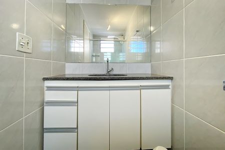 Apartamento para alugar com 220m², 5 quartos e 2 vagas Apartamento para alugar com 220m², 5 quartos e 2 vagasBanheiro da Suíte