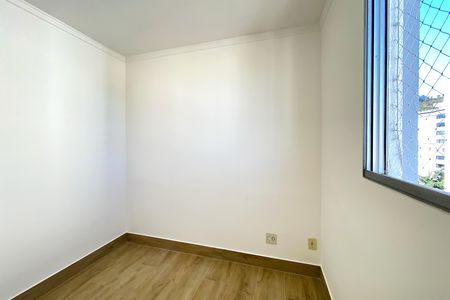 Apartamento para alugar com 220m², 5 quartos e 2 vagas Apartamento para alugar com 220m², 5 quartos e 2 vagasQuarto 3