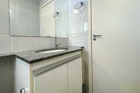 Apartamento para alugar com 220m², 5 quartos e 2 vagas Apartamento para alugar com 220m², 5 quartos e 2 vagasBanheiro