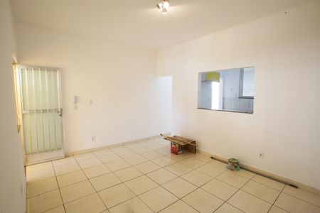 Sala de casa para alugar com 1 quarto, 85m² em Jacarepaguá, Rio de Janeiro