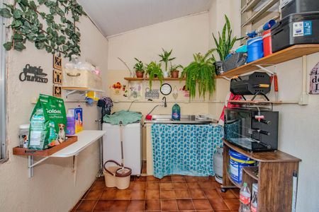 Área de Serviço de casa à venda com 3 quartos, 230m² em Floresta, Porto Alegre