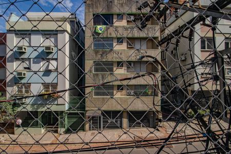 Vista de casa à venda com 3 quartos, 230m² em Floresta, Porto Alegre