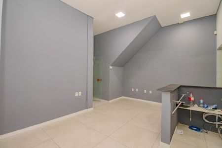Hall ( Piso Inferior) de casa à venda com 3 quartos, 230m² em Floresta, Porto Alegre