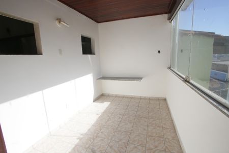 Casa à venda com 180m², 4 quartos e 2 vagasVaranda da Suíte 1