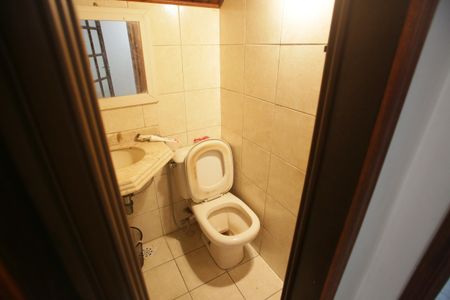 Casa à venda com 180m², 4 quartos e 2 vagasLavabo