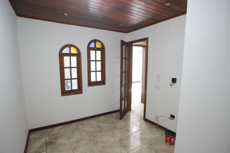 Casa à venda com 180m², 4 quartos e 2 vagasQuarto 4