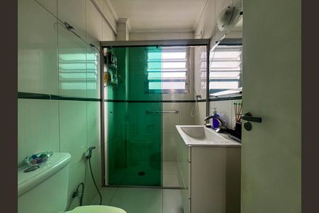 Apartamento à venda com 60m², 2 quartos e sem vaga Apartamento à venda com 60m², 2 quartos e sem vagaBanheiro