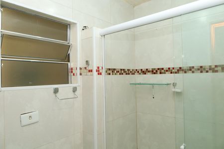 Casa à venda com 180m², 4 quartos e 4 vagasBanheiro da Suíte