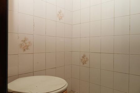 Casa à venda com 180m², 4 quartos e 4 vagasBanheiro de serviço