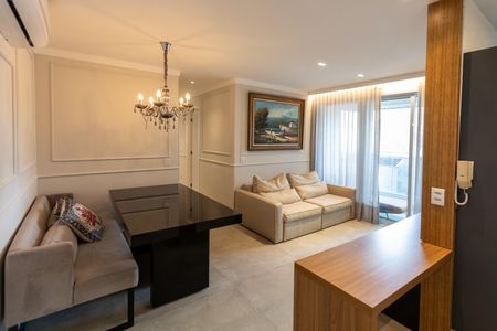 Sala de apartamento para alugar com 3 quartos, 74m² em Cambuí, Campinas