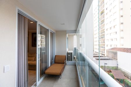 Varanda de apartamento para alugar com 3 quartos, 74m² em Cambuí, Campinas