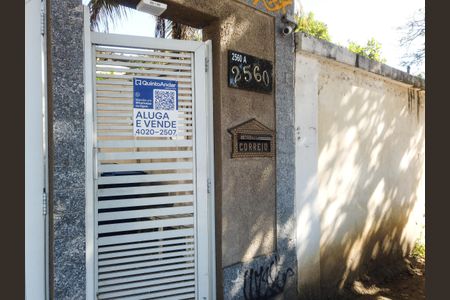 Fachada de casa para alugar com 1 quarto, 50m² em Jacarepaguá, Rio de Janeiro