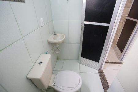 Banheiro de casa para alugar com 1 quarto, 50m² em Jacarepaguá, Rio de Janeiro
