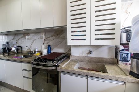 Apartamento à venda com 66m², 3 quartos e 2 vagas Apartamento à venda com 66m², 3 quartos e 2 vagasÁrea de Serviço