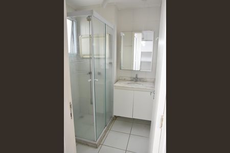 Apartamento à venda com 69m², 2 quartos e 1 vaga Apartamento à venda com 69m², 2 quartos e 1 vagabanheiro social