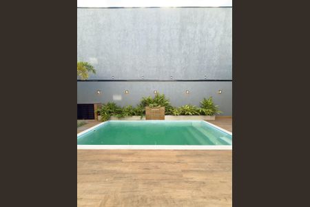 Casa para alugar com 230m², 4 quartos e 2 vagas Casa para alugar com 230m², 4 quartos e 2 vagasPiscina