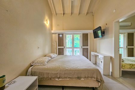 Casa para alugar com 410m², 5 quartos e 5 vagas