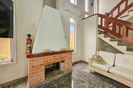 Casa para alugar com 410m², 5 quartos e 5 vagas