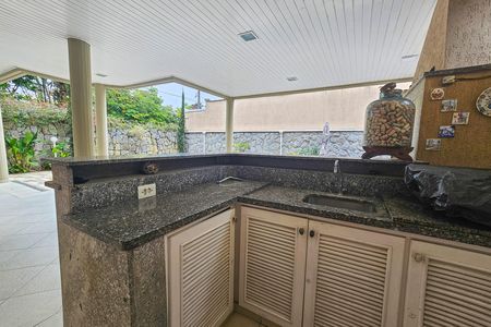 Casa para alugar com 410m², 5 quartos e 5 vagas