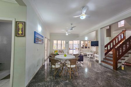 Casa para alugar com 410m², 5 quartos e 5 vagas