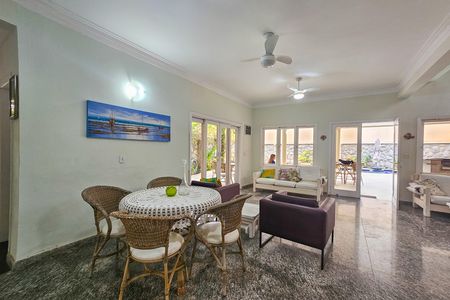 Casa para alugar com 410m², 5 quartos e 5 vagas