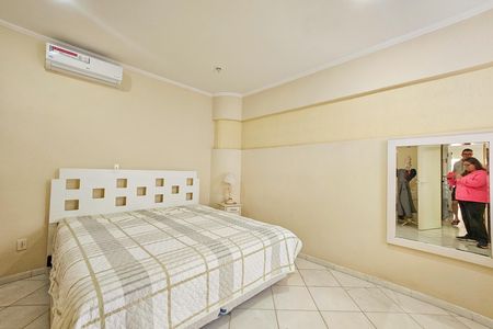 Casa para alugar com 410m², 5 quartos e 5 vagas