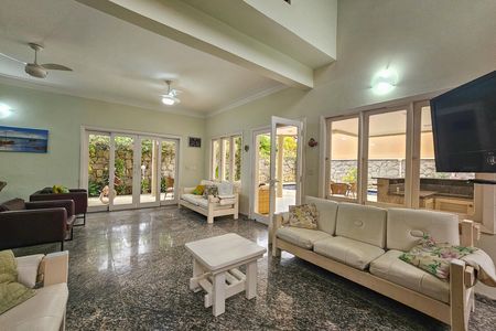 Casa para alugar com 410m², 5 quartos e 5 vagas