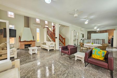Casa para alugar com 410m², 5 quartos e 5 vagas