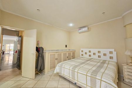 Casa para alugar com 410m², 5 quartos e 5 vagas